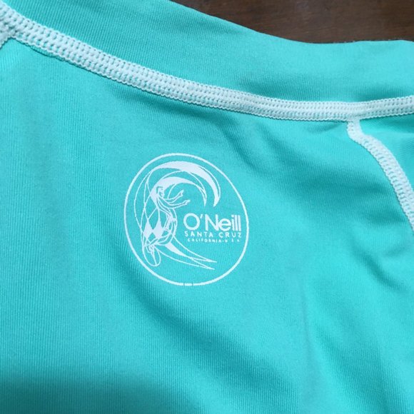 Used Longsleeve Roxy Teal Rashguard size Medium - Picture 4 of 6